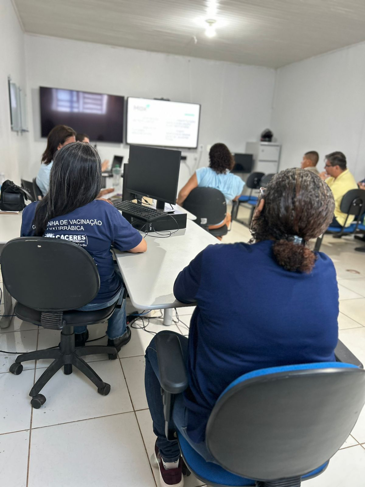 Demonstração da MaxControl para agentes de saúde